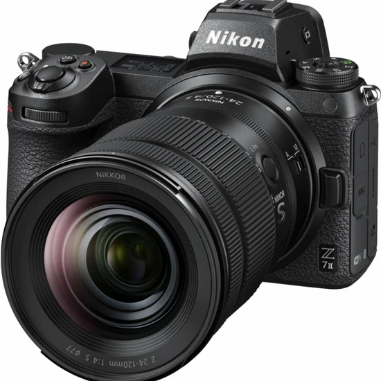 Nikon Z7 Iı + 24-120 F/4 S Kit