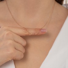 Hom Silver Jewelry 925 Ayar Gümüş Kişiye Özel Minimal Tasarımlı Kalpli Harf Kadın Kolye HSJ0103
