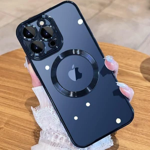 Apple iPhone 15 Pro Max Kılıf Magsafe Kamera Lensli Korumalı Şeffaf Silikon Kapak