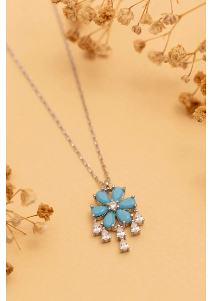 Kadın Gümüş Kolye - Zirkon Taşlı ve Turkuaz Taşlı Çiçek Motifli Gümüş Kolye modelleri