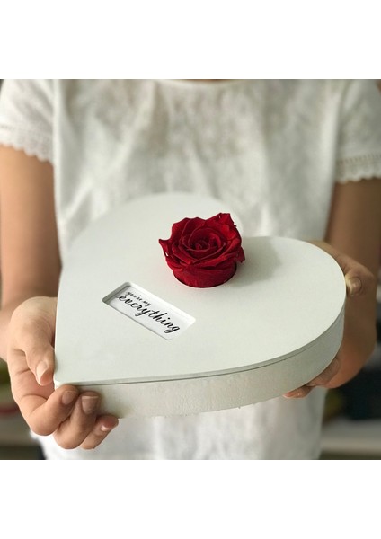 Yıldönümü Hediyesi Kalpli Kırmızı Solmayan Gül