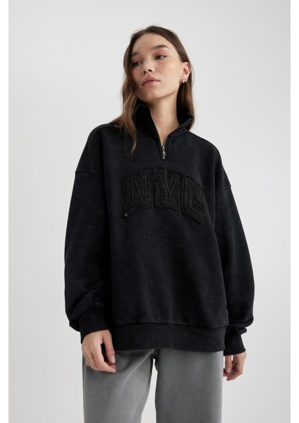 Oversize Yarım Fermuarlı Baskılı Soluk Yıkama Efektli Kalın Sweatshirt C2014AX24SP