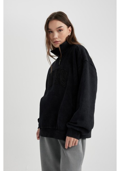 Oversize Yarım Fermuarlı Baskılı Soluk Yıkama Efektli Kalın Sweatshirt C2014AX24SP