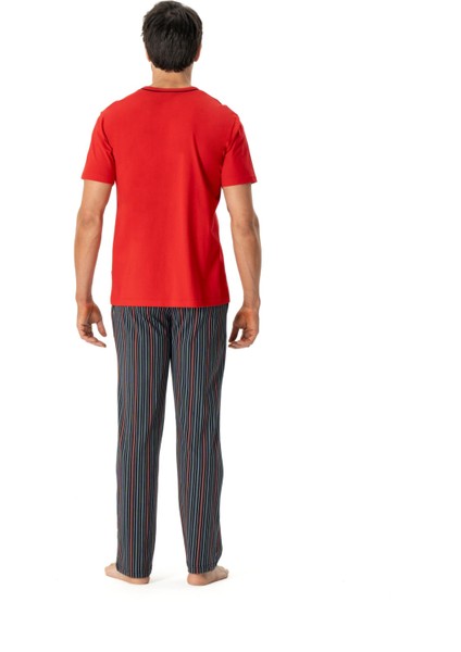 Erkek Kırmızı Yuvarlak Yaka Pijama Takımı modelleri