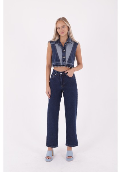 Paçaları Yırtmaç Detaylı Geniş Paçalı Rahat Jean Kadın Kot Pantolon Koyu Mavi Denim