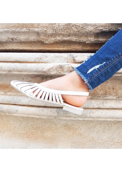 Talaria Beyaz Renk Kalın Topuk Kadın Sandalet fiyatları
