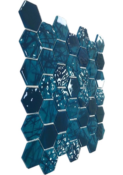 Mutfak, Banyo, Havuz, Sauna, Spa ve Tüm Yaşam Alanları Için Cam Ölçüsü: 48X4 Mm. File Ölçüsü: 30X30 Cm. Turkuaz Hegzagonal Kristal Mozaik. ( 1 Koli = 1 m2 Fiyatıdır ) modelleri