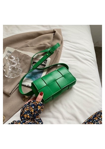 Yeşil Stil Leather Woven Small Waist Bags For Women Luxury Bag Luxury Weave Cassette Waist Belt Bag Rend Chest Pouch Female (Yurt Dışından)