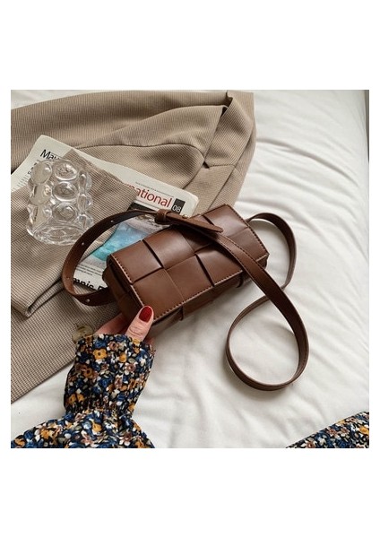 Kahverengi Tarzı Leather Woven Small Waist Bags For Women Luxury Bag Luxury Weave Cassette Waist Belt Bag Rend Chest Pouch Female (Yurt Dışından)