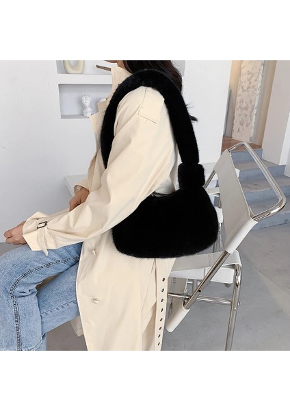 Deve Tarzı Moda Yeni Düz Renk Omuz Koltukaltı Çantası Kadın Peluş Yumuşak Sonbahar Kış Moda Kabarık Tote Çanta Bayan Seyahat Çantası (Yurt Dışından) modelleri