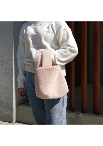 Gök Mavisi Tarzı 23X7X20CM Moda Kış Kadın Kova Çanta Faux Kürk Bayanlar Küçük Rahat Bez Omuz Çantaları Lüks Tasarım Kadın Debriyaj Çanta Çanta Bolsa (Yurt Dışından) indirimleri