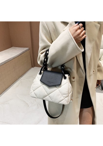 Bej Tarzı 24CMX18CMX11CM Kawaii Tote Bag Hit Winter Pu Leather Padded Quilted Women's Designer Handbag Luxury Chain Shoulder Crossbody Bags (Yurt Dışından) modelleri