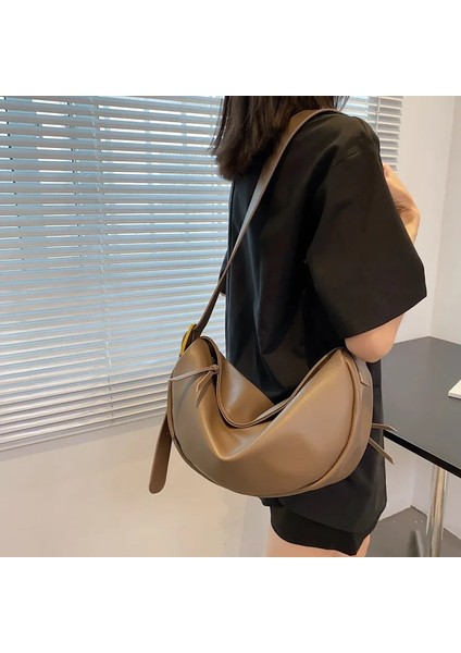 Siyah Stil W38CM H18CM THK9CM Crossbody Bags For Women Large Capacity Luxury Handbags Solid Soft Shoulder Bags Female Casual Travel Hobos Bag Vintage Sac New (Yurt Dışından) fırsatları