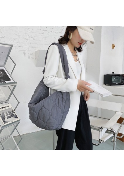 Pu Beyaz Bir Stil 57CMX31CMX11CM Kadınlar Için Bez Omuz Çantaları Moda Deri Kompozit Kadın Çantaları Trend Bayan Çantaları Büyük Kapasiteli Kadın Günlük Çanta (Yurt Dışından) indirimleri