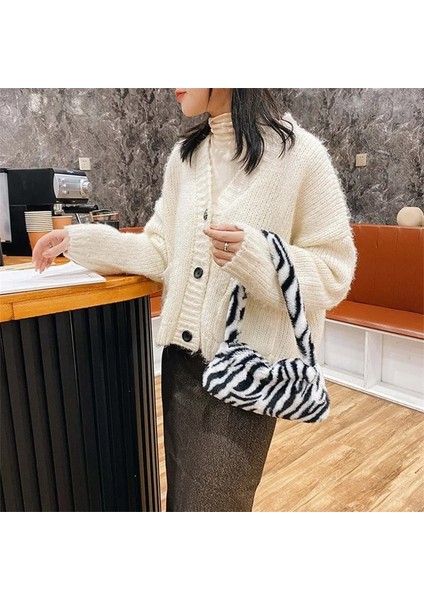 Beige Leopard Style Fashion Women's Bag Trend Baguette Bag Plush Animal Print Shopper Purses Female Autumn Handbag Shoulder Underarm Bag (Yurt Dışından)