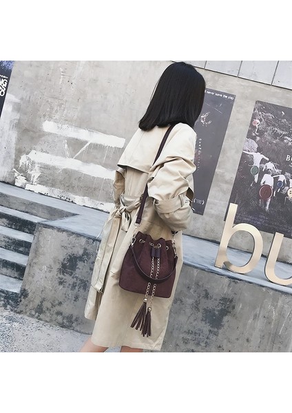 Kahverengi Tarzı 20X17X13 cm 2019 Yeni Mini Crossbody Çanta Sevimli Süet Kova Çanta Organizatör Küçük Püskül Pu Deri Bayan Omuz Messenger Çanta Bolsos (Yurt Dışından) modelleri