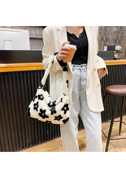 Bej Leopar B Stili 30X20X5CM 2021 Ins Moda Kadın Peluş Çiçek Desenli Omuz Çantaları Zarif Kadın Koltukaltı Çantaları Faux Kürk Çanta Kürklü Kabarık Bez Çantalar (Yurt Dışından) fırsatları