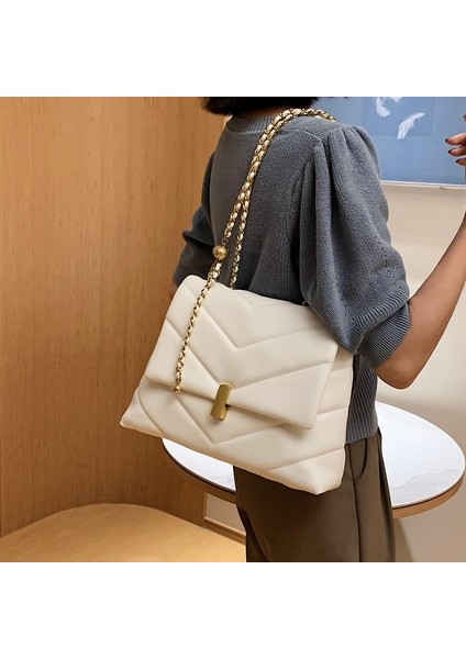 Bej Tarzı 21CM15CM7CM Lüks Tasarımcı Zincirler Kadınlar Için Crossbody Çanta Moda Elmas Kafes Omuz Çantası Yeni Yumuşak Kadın Haberci Çanta Tote (Yurt Dışından) fırsatları