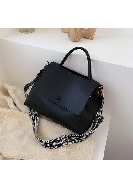 Siyah Stil 29.5X23X12CM Fashion Simply Pu Leather Crossbody Bag For Wome Winter Solid Color Shoulder Messenger Bag Lady Chain Travel Small Handbag (Yurt Dışından)