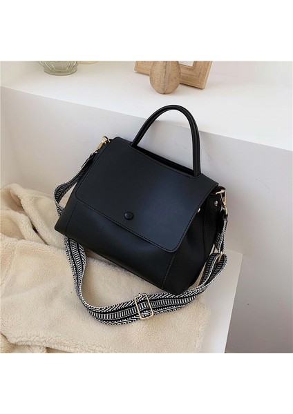 Siyah Stil 29.5X23X12CM Fashion Simply Pu Leather Crossbody Bag For Wome Winter Solid Color Shoulder Messenger Bag Lady Chain Travel Small Handbag (Yurt Dışından) fiyatları