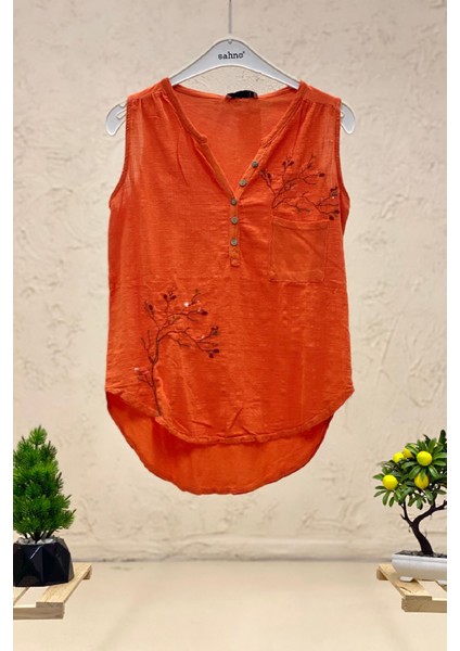 Nakışlı Kolsuz Yıkamalı Keten Bluz