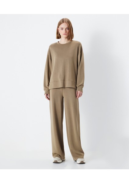 Basic Sweatshirt