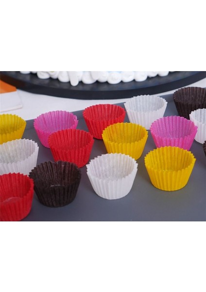 Beyaz Stil M 4.5x3.5x2.5cm Ocolate Kağıt Muffin Cupcake Liner Pişirme Bardakları Kek Parti Düğün Cupcakes Kılıfları Için Dekorasyon Standı (Yurt Dışından) indirimleri
