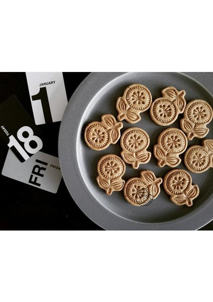 Stil Bir Stil Çiçek Pul Bisküvi Kalıp 3D Çerez Piston Kesici Damga Pasta Dekorasyon Dıy Gıda Fondan Pişirme Kalıp Aracı Ayçiçeği Sakura (Yurt Dışından) modelleri