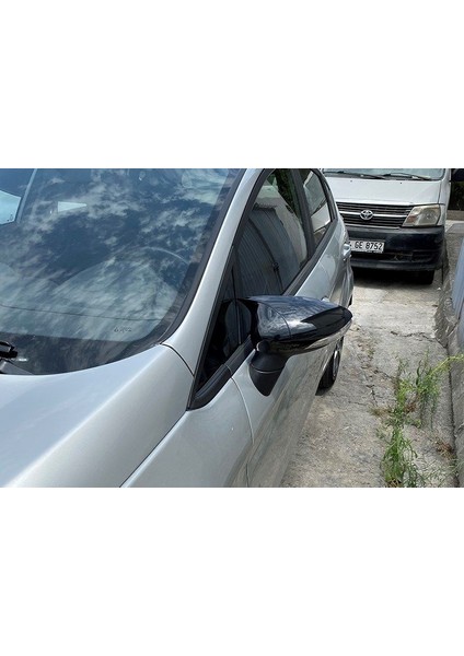 Ford Fiesta Mk6 2008-2017 Yarasa Ayna Kapağı Parlak Siyah