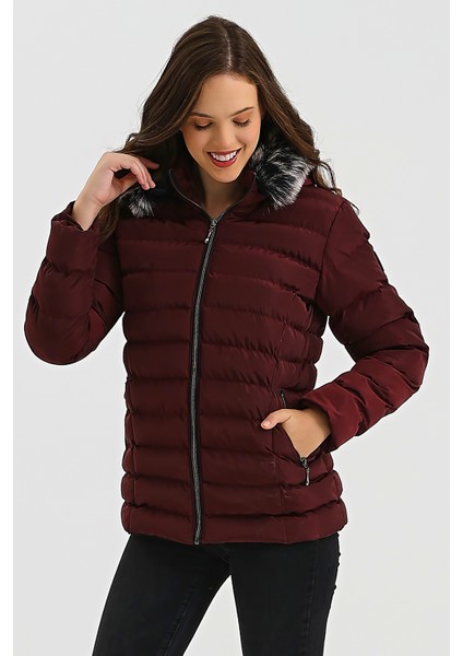 Kadın Bordo Kısa Mont fırsatları