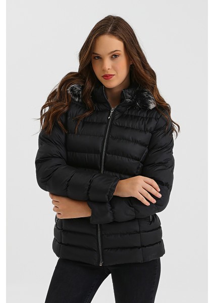 Kadın Siyah Kısa Mont Kaban Parke fiyatları