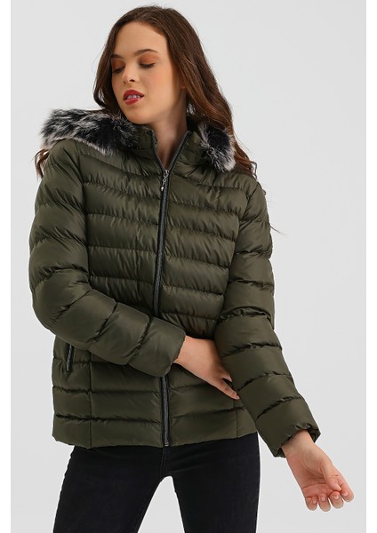 Kadın Haki Yeşili Kısa Mont fiyatları