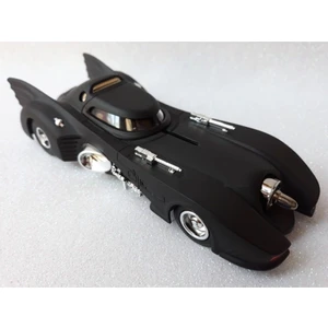 Metal Diecast Araba Batmobil Işıklı Çekbırak Oyuncak 13,5cm