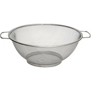 Kulplu Çelik Süzgeç 23CM