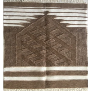 Kilim Dünyası Yün ve Tiftik Seccadesi