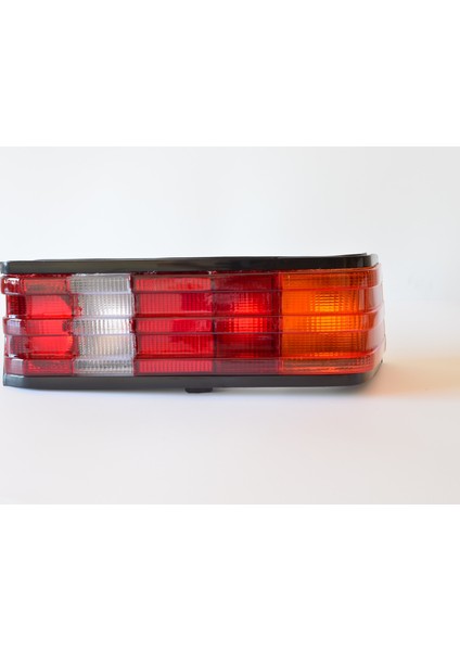 W201 190E 190D Stop Sağ 3 Renk 2018200264