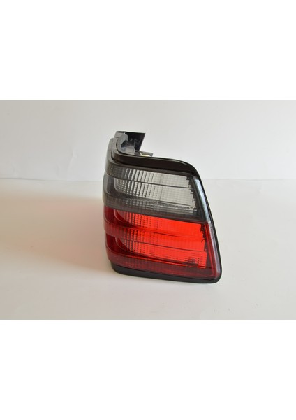 W124 Stop Camı Sağ Yeni Model
