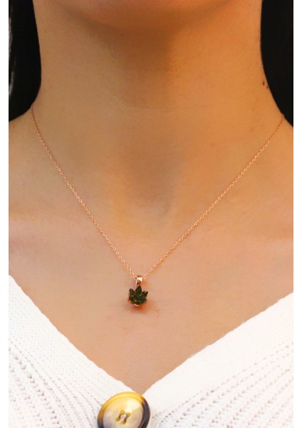 Lotus Çiçeği Yeşim Taşlı Gümüş Kolye