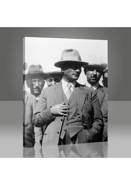 Atatürk Tablo