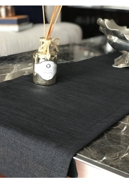 Mia Simli Siyah Runner 40 x 150CM Dertsiz, Leke Tutmaz