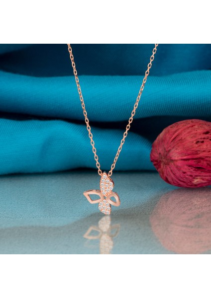 Gümüş Kolye Taşlı Kelebek Temalı Rose Kaplama Kadın Kolye