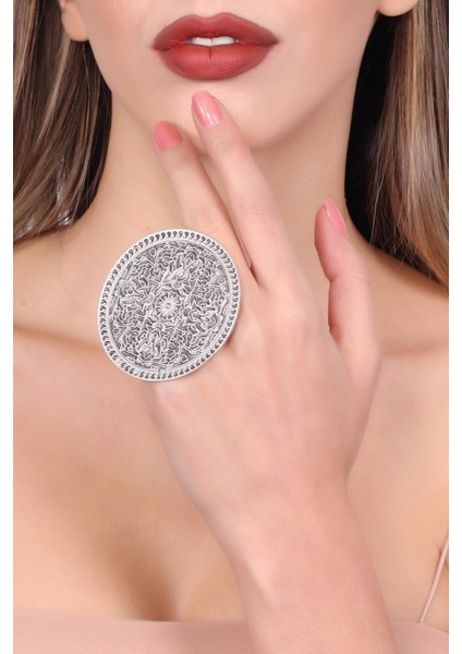 Kadın Antik Gümüş Kaplama Motifli Geometrik Formlu Ayarlanabilir Yüzük indirimleri