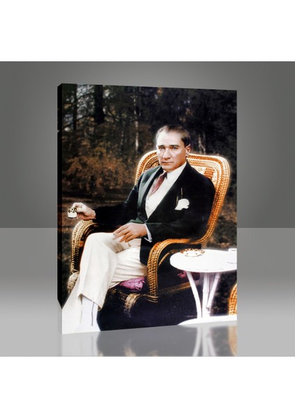 Atatürk Kahve Içerken Tablo