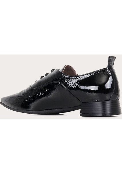 Kırışık Rugan Siyah Kadın Düz Ayakkabı fırsatları