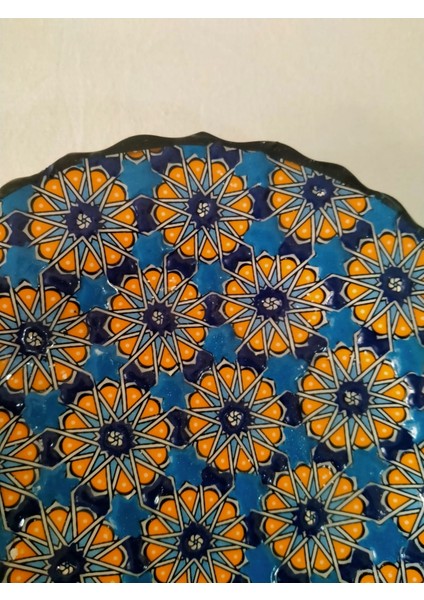 Sultan Çini- Çini El Emeği Desenli 18 cm Özel El İşi Teship Sanatı Duvar Tabağı