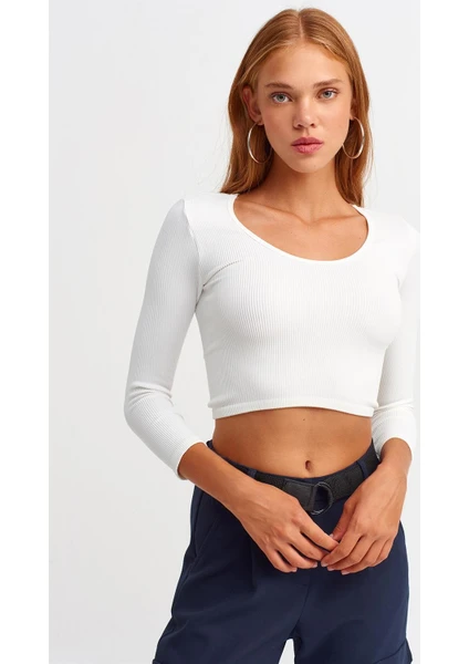 Kadın Havuz Yaka Uzun Kollu Beyaz Crop Top