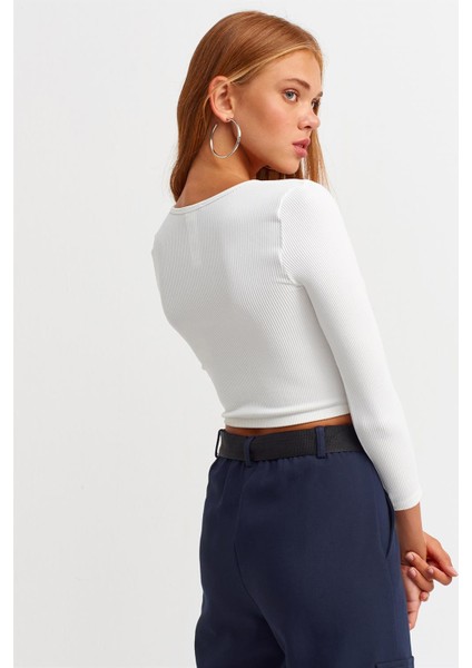 Kadın Havuz Yaka Uzun Kollu Beyaz Crop Top