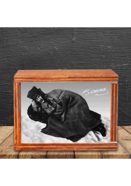 Mustafa Kemal Atatürk Kocatepe De Tasarımlı Ahşap Doğal Kutulu Kupa 1 modelleri