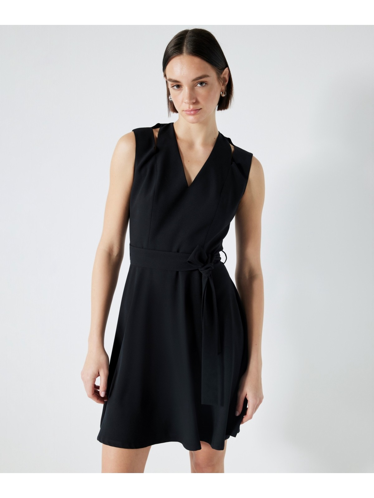 Miss İpekyol Kuşaklı Cutout Elbise - Görsel 3