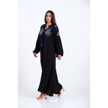 Keyifli Moda Kadın Siyah Göğsü ve Kolları Nakışlı Püsküllü Balon Kol Uzun Elbise
